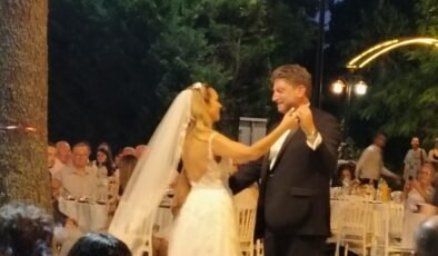 Efsun ve Serkan’a çifte düğün