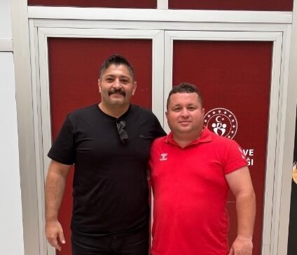TGGF’de bayrak değişimi