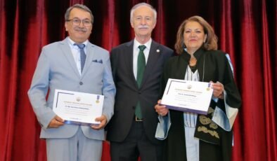 TÜ’de başarı ve emeğe ödül