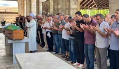 Sosyete Manavı’na son veda!