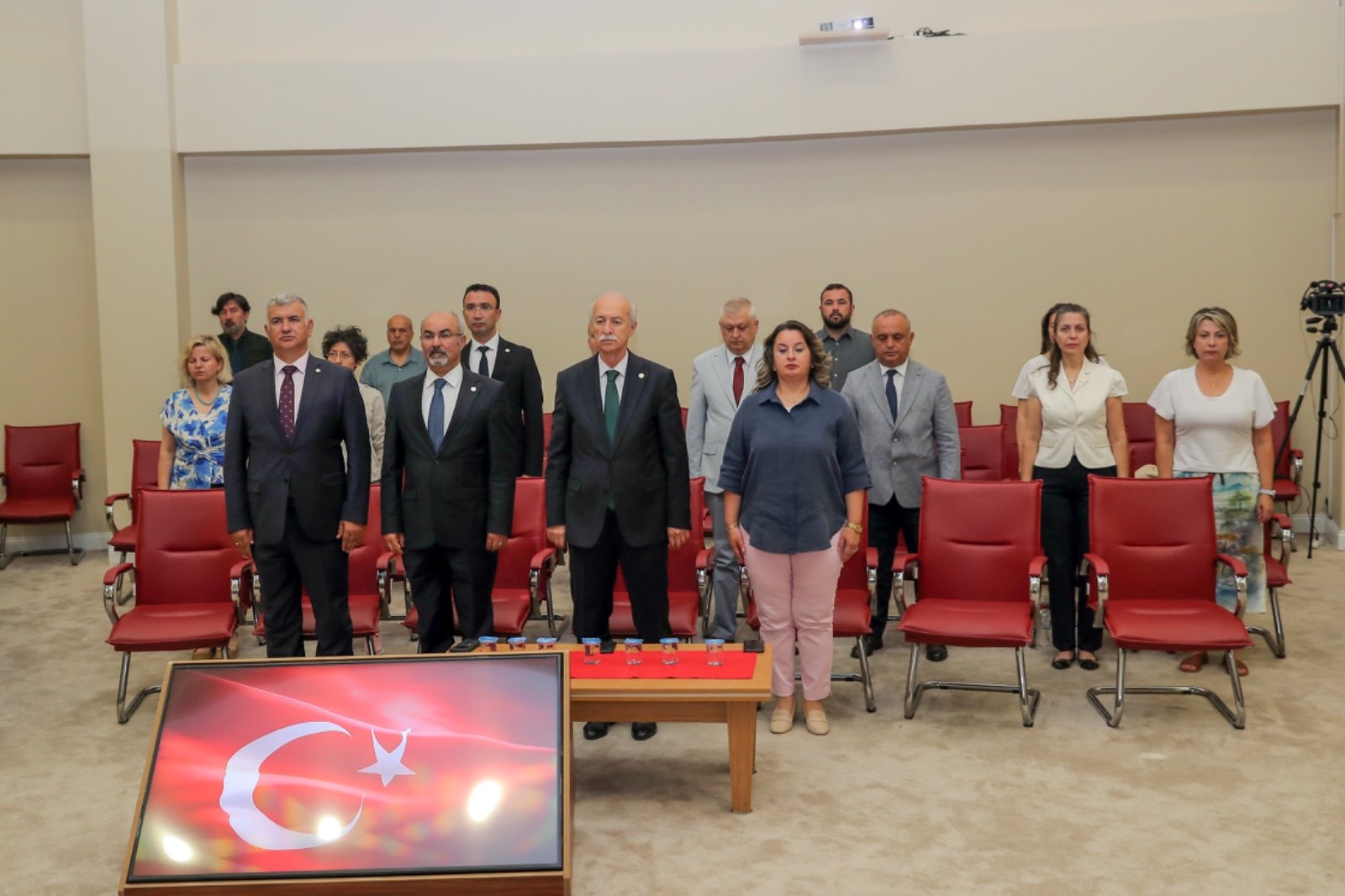 Geçerli görselin alternatif metni yok. Dosya adı: tu-15-temmuz-2.jpeg