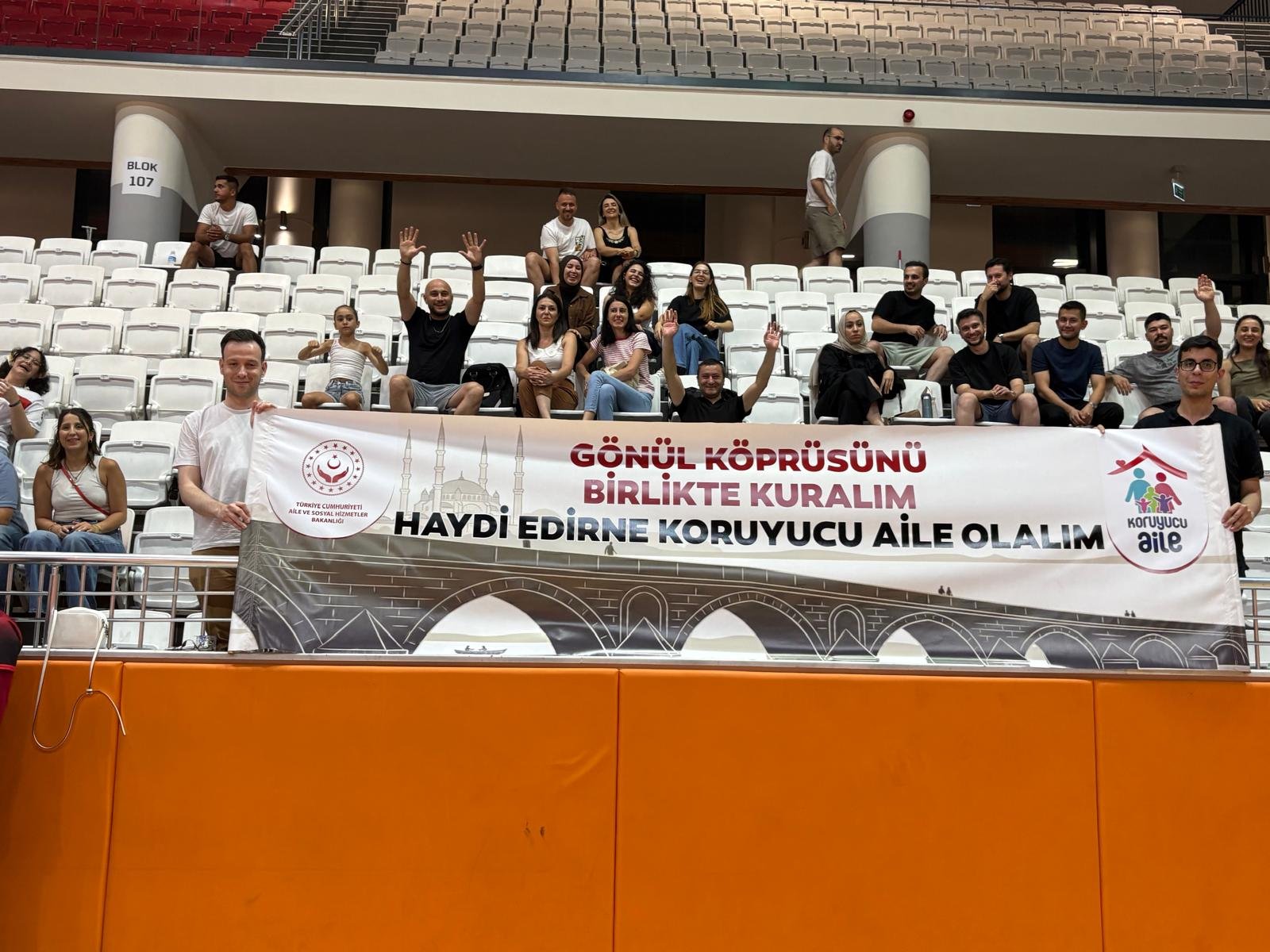 Geçerli görselin alternatif metni yok. Dosya adı: voleybol1.jpg