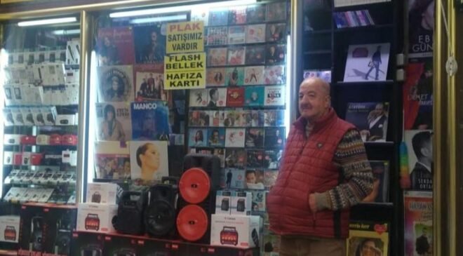 İlk ve son kasetçi vefat etti