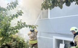 Müstakil ev, yangında zarar gördü