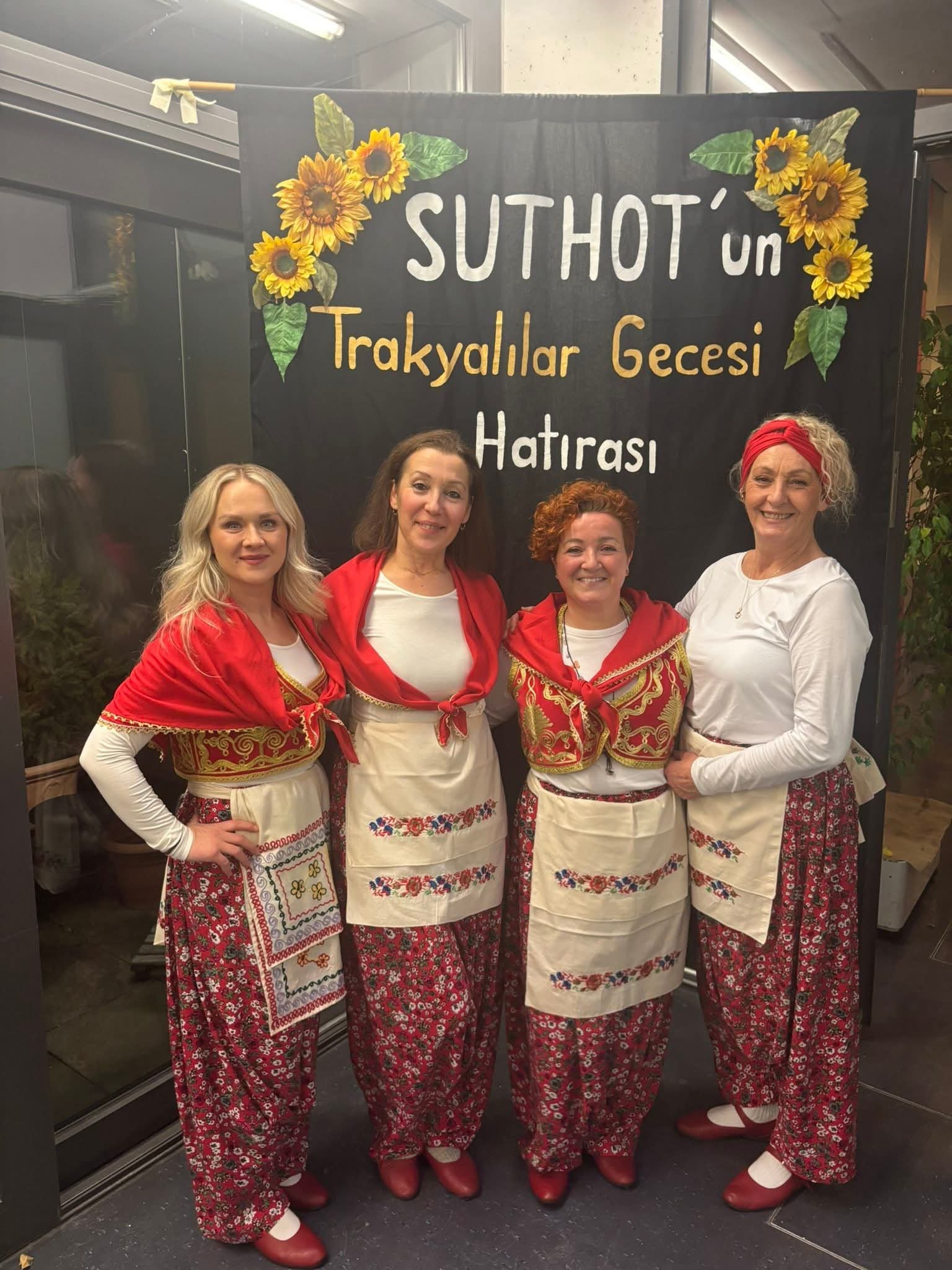 Geçerli görselin alternatif metni yok. Dosya adı: almancilar6.jpg