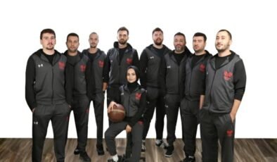 ‘Basketbolu öğretirken sevdirmeye çalışıyoruz’