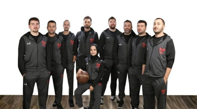 ‘Basketbolu öğretirken sevdirmeye çalışıyoruz’