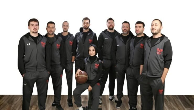 ‘Basketbolu öğretirken sevdirmeye çalışıyoruz’
