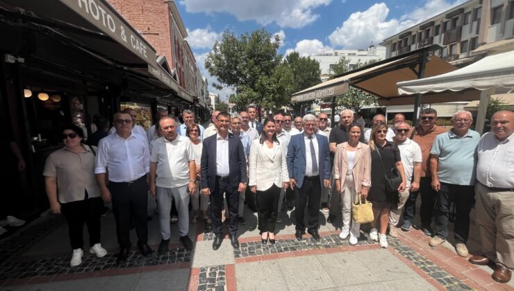 Yeni Parti sahaya indi!