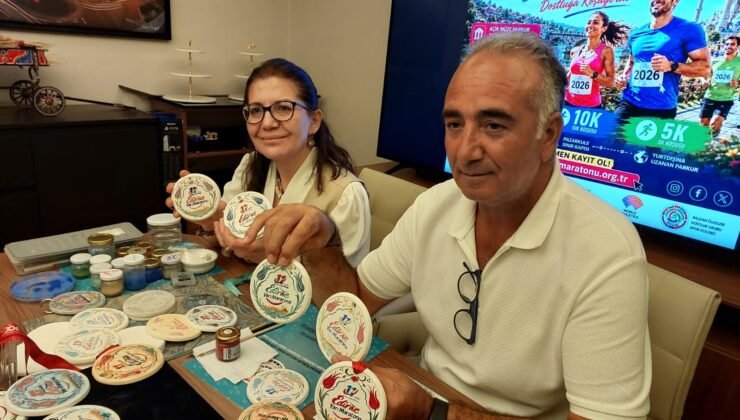 Edirne Maratonu’na el emeği ‘çinili’ madalya!