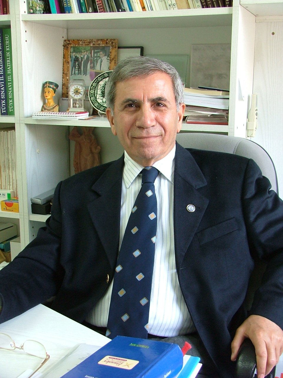 Geçerli görselin alternatif metni yok. Dosya adı: osman-inci-1.jpg