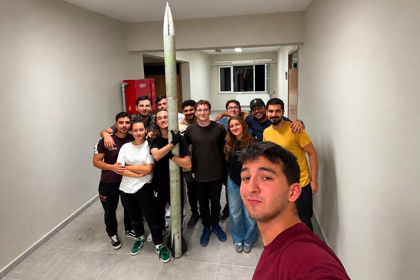 Geçerli görselin alternatif metni yok. Dosya adı: tu-roket.jpg
