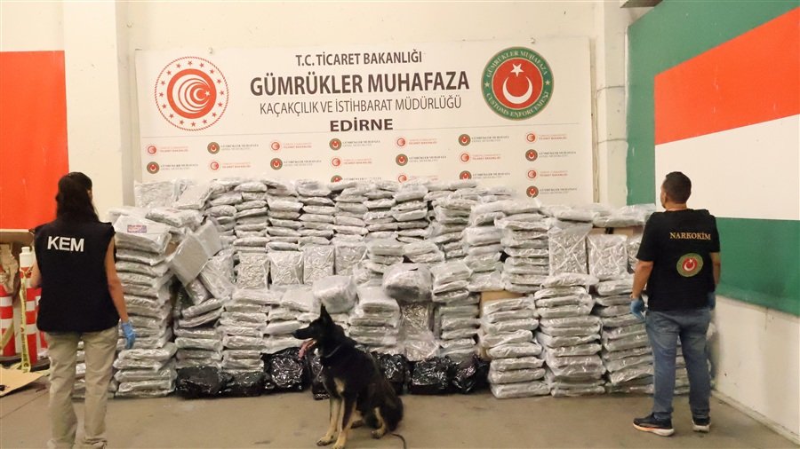 Geçerli görselin alternatif metni yok. Dosya adı: uyus-1.jpg