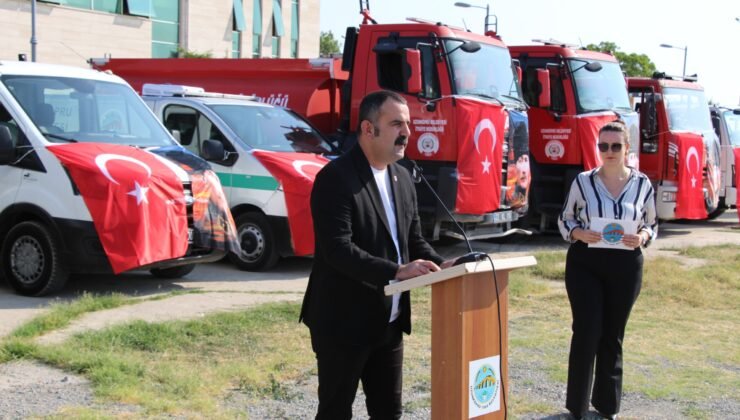 Uzunköprü Belediyesi’ne 13 hizmet aracı
