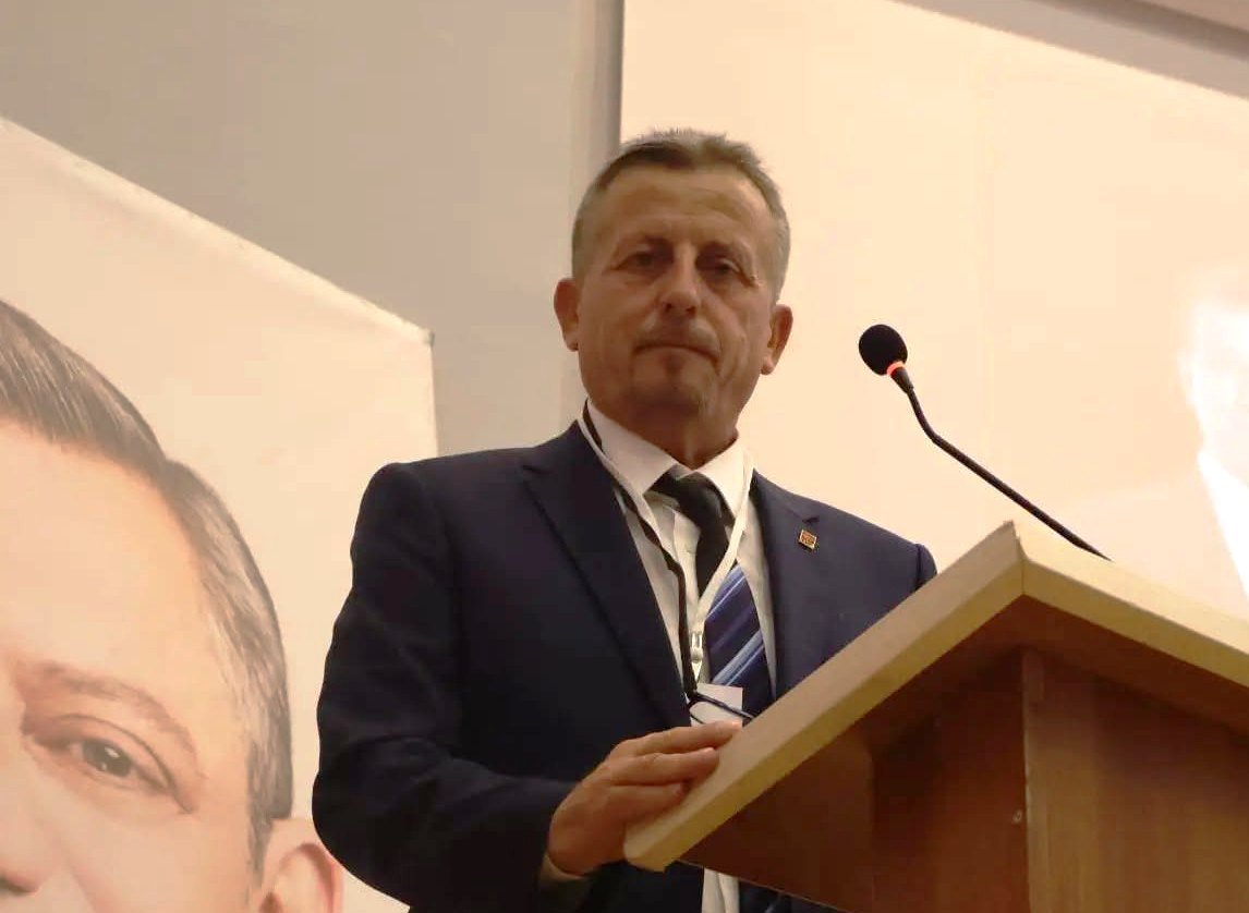 Geçerli görselin alternatif metni yok. Dosya adı: uzunkopru-chp.jpg