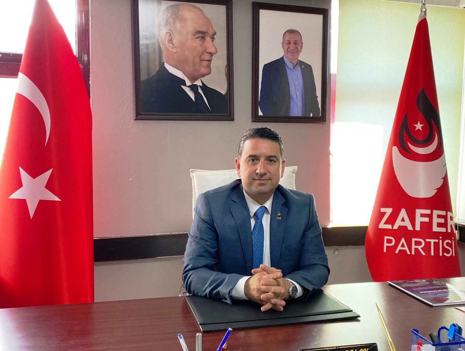 Geçerli görselin alternatif metni yok. Dosya adı: zafer-1.jpg
