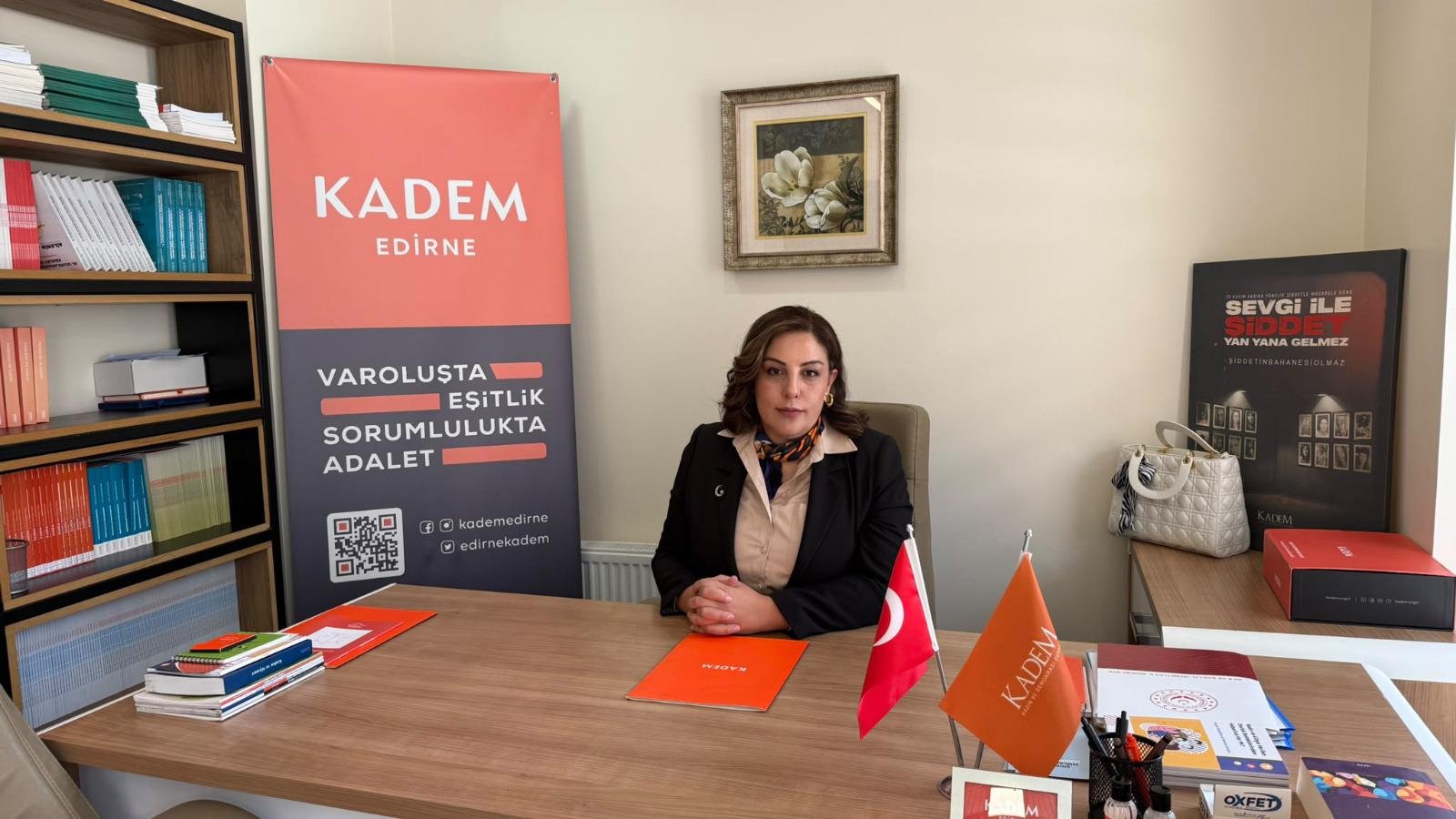 Geçerli görselin alternatif metni yok. Dosya adı: Tugba-Ekrikaya.jpg