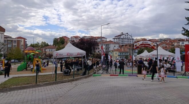 Bu sokak çocuklara ait!