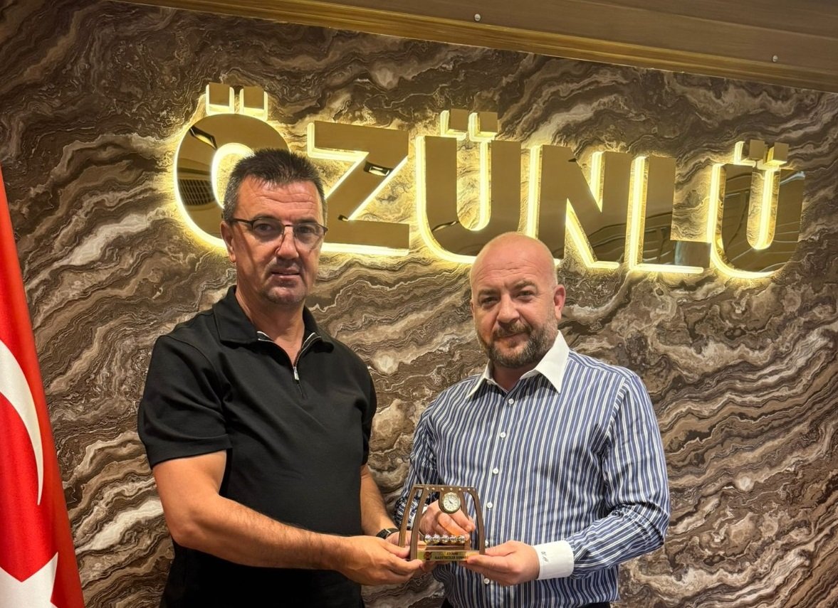 Geçerli görselin alternatif metni yok. Dosya adı: aga1.jpg