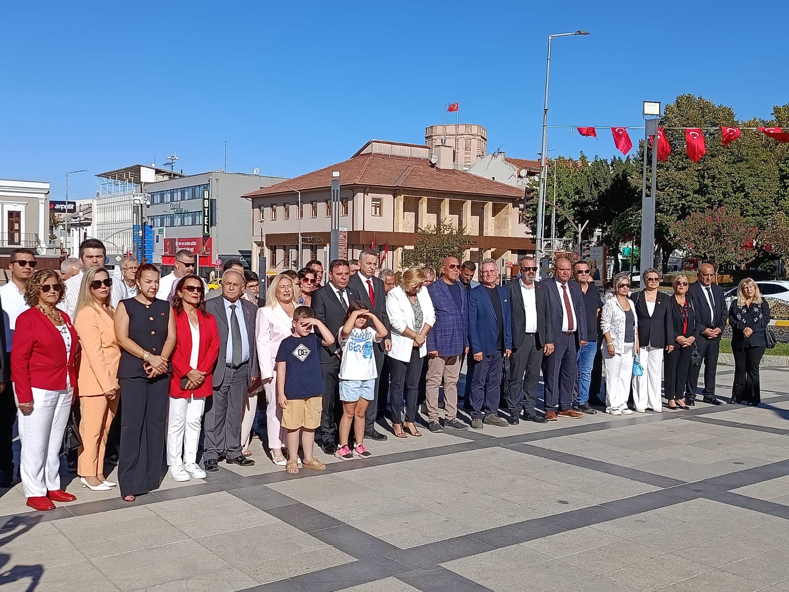 Geçerli görselin alternatif metni yok. Dosya adı: chp-kurulus-5.jpeg