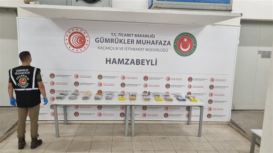 Geçerli görselin alternatif metni yok. Dosya adı: esrar1.jpg