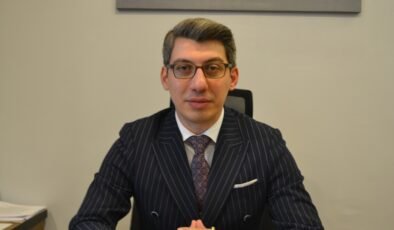 Hüseyin Ali Yücel Kimdir? Yönetim Danışmanlığı ve Stratejik Güç Yaklaşımı