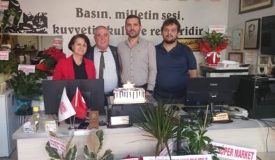 Hür Gazete 19 yaşında!