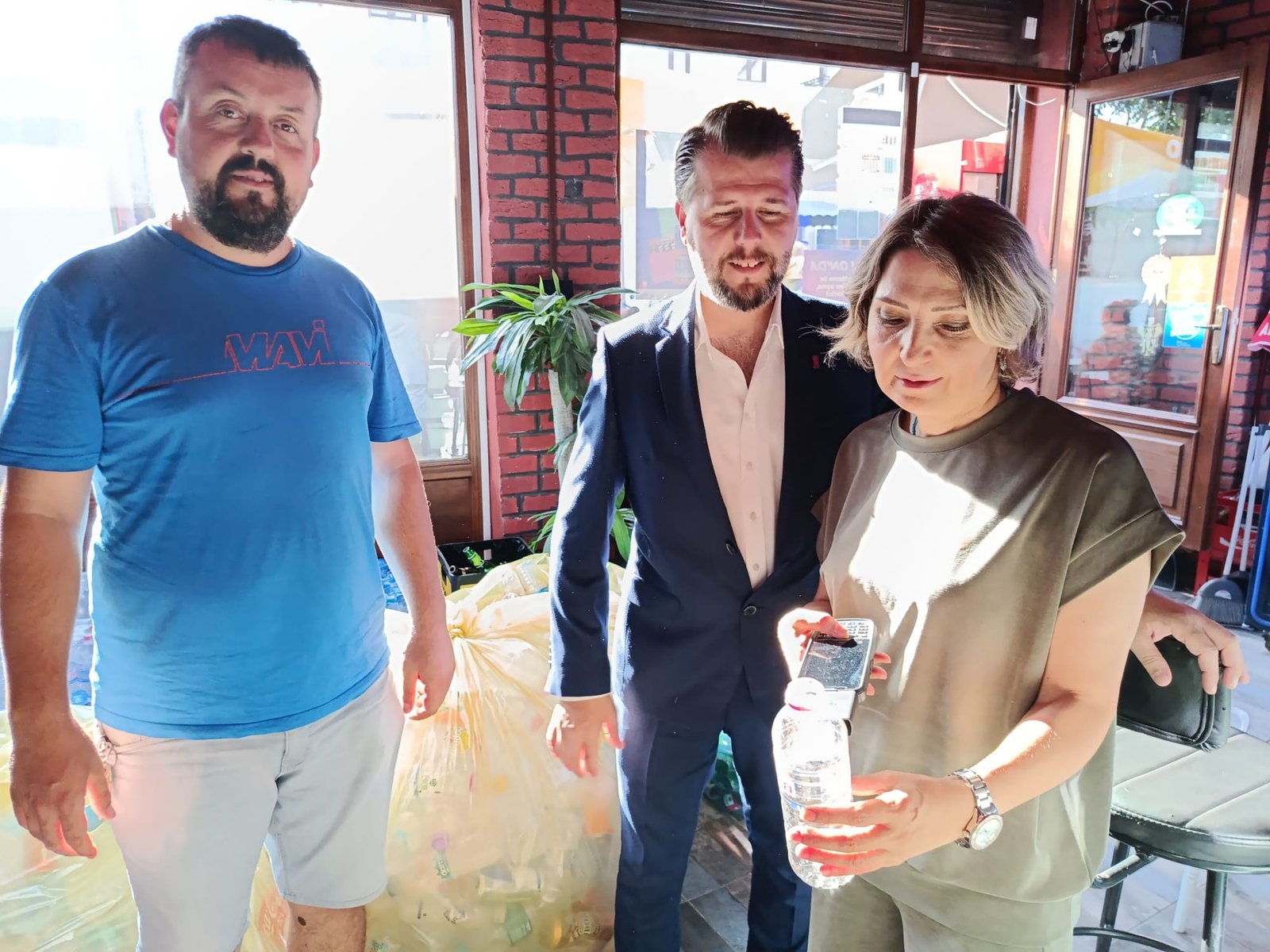 Geçerli görselin alternatif metni yok. Dosya adı: iade-noktasi-4.jpeg