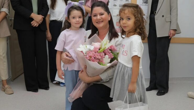 Gencan, miniklerin okul heyecanını paylaştı