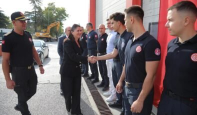 Gencan’dan itfaiye personeline kutlama