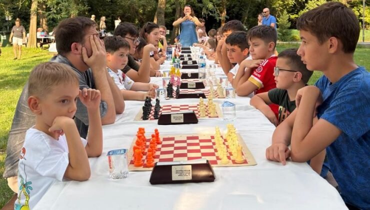 Hayat Satranç SK’den 3. yaş şenliği