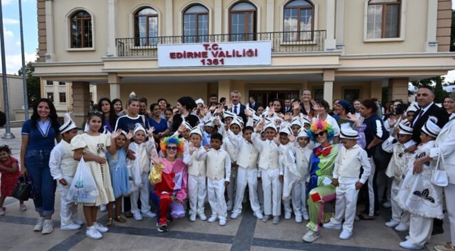 53 çocuğa sünnet şöleni!