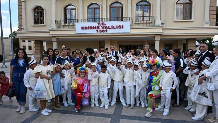 53 çocuğa sünnet şöleni!