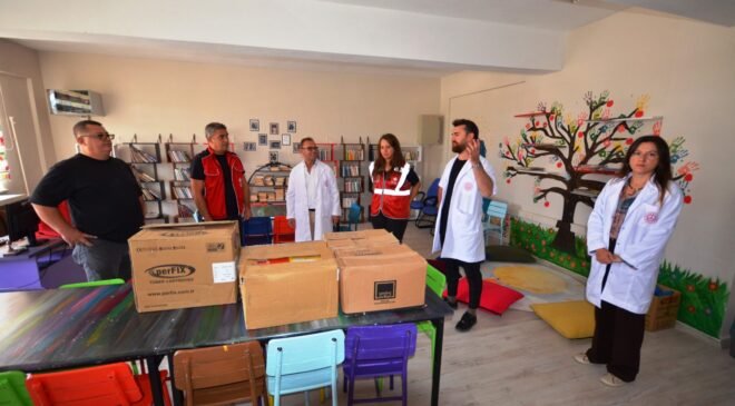Vakıflar’dan okul kütüphanelerine kitap