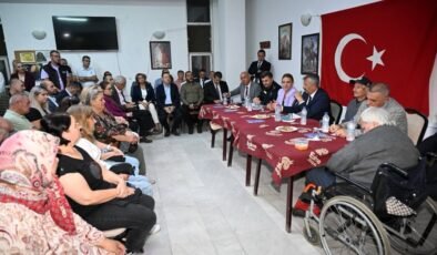 Sezer’den ‘Mahalle Buluşmaları’na devam