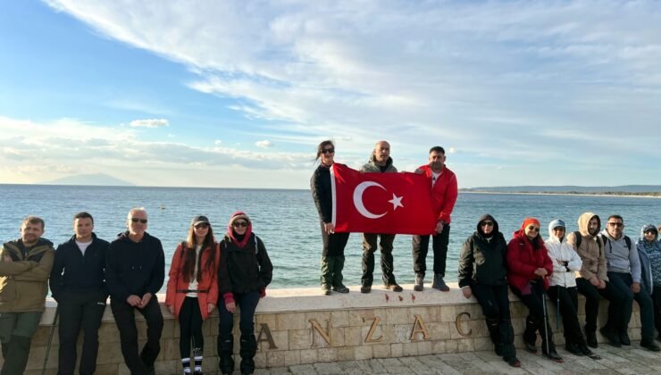 Eğitimcilerden 57’inci Alay’a ‘vefa’ yürüyüşü