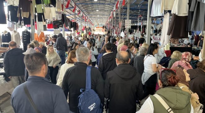 Gurbetçi gitti, komşu geldi!