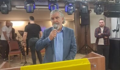 Eğitim Sen’den sorunların gölgesinde kutlama