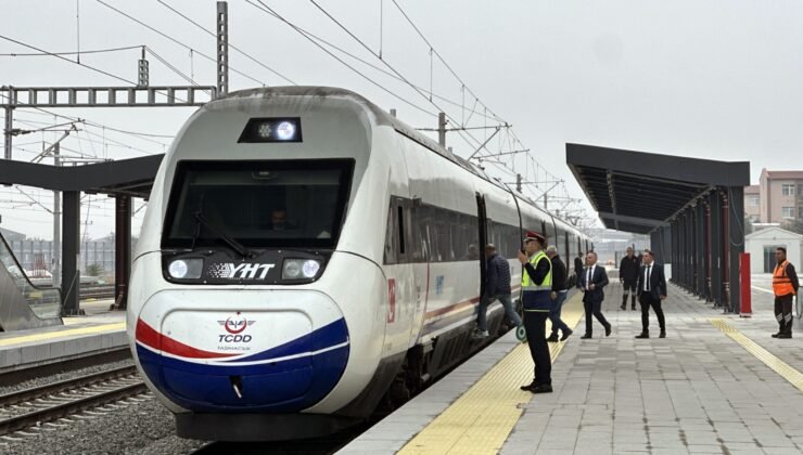 Tren hızlı yolcu yavaş!