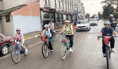 Pedallar Gazze ve Doğu Türkistan için