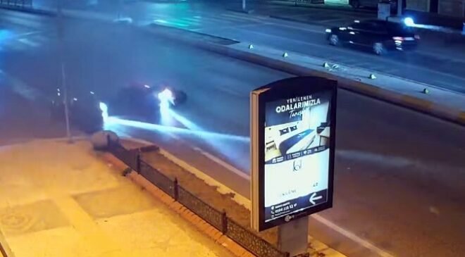 İki motosiklet çarpıştı 1 yaralı!
