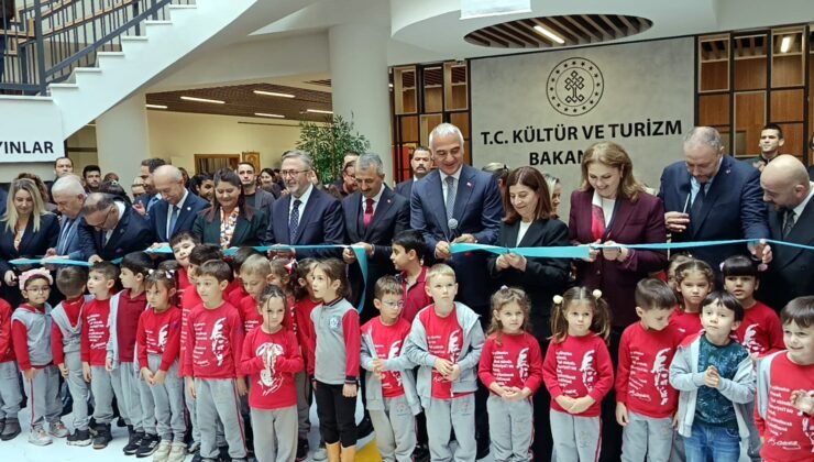 İl Halk Kütüphanesi açıldı