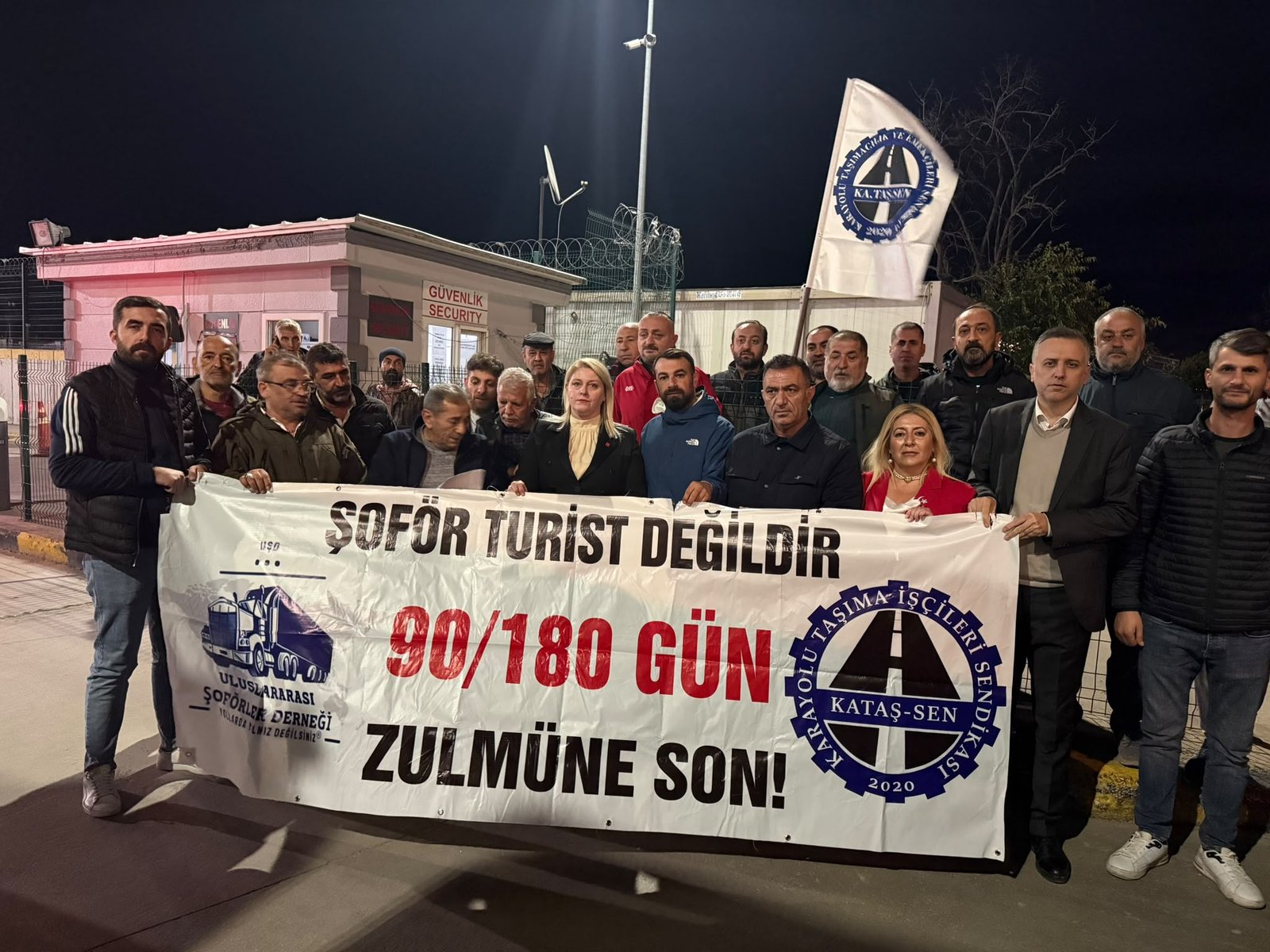 Geçerli görselin alternatif metni yok. Dosya adı: WhatsApp-Image-2026-10-28-at-23.00.50.jpeg