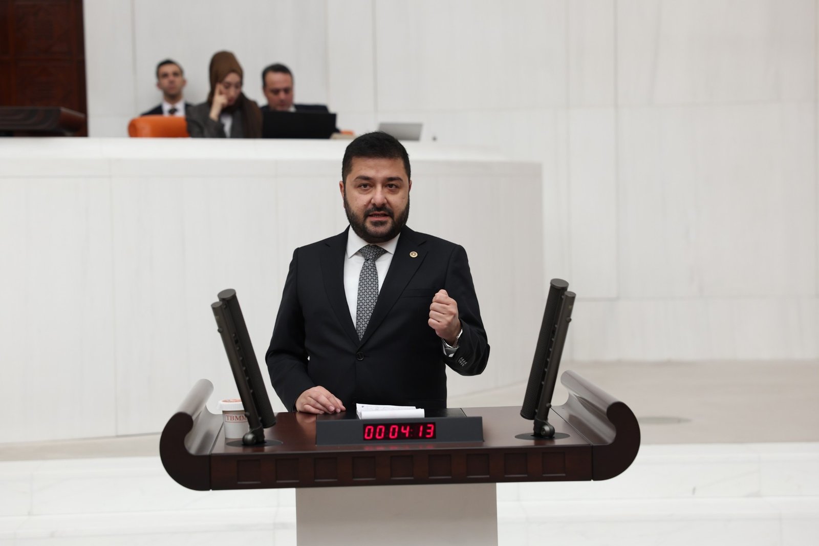 Geçerli görselin alternatif metni yok. Dosya adı: baran.jpg