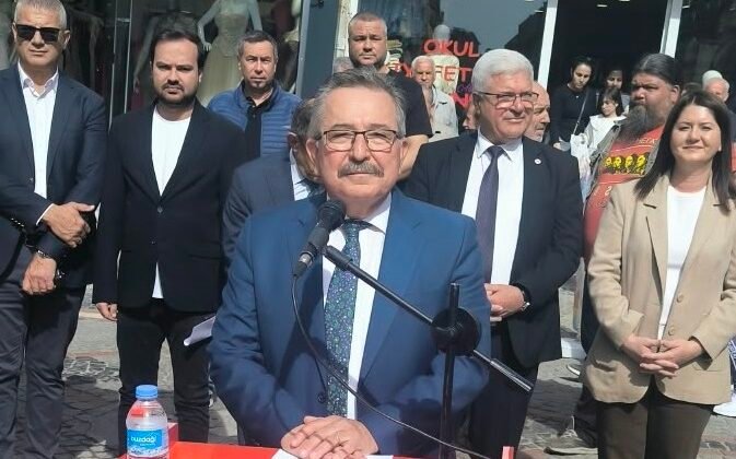 Pekdemir’den adaylık açıklaması