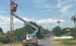 3 büyük mahallede 8 saat elektrik yok