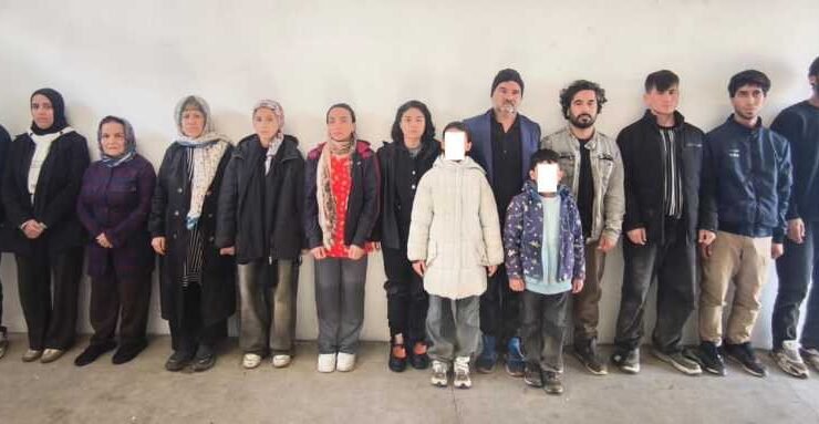 16 kaçak göçmen yakalandı