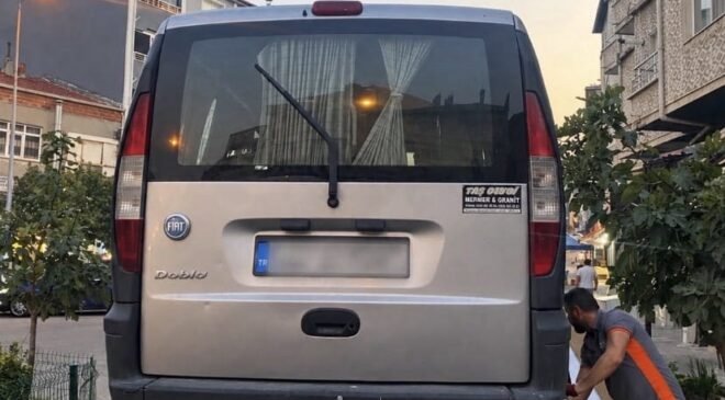 Aynı araçta 14 kaçak göçmen!