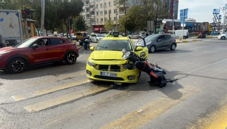 Taksiyle motosiklet çarpıştı: 2 yaralı!