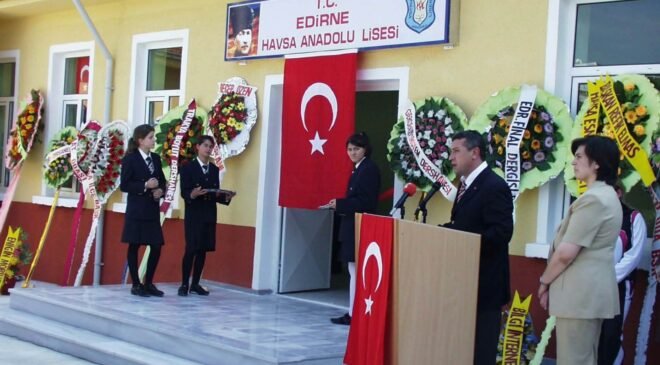 Kendi gitti adı kaldı